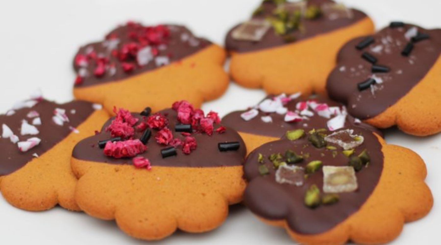 Delightful Almond Cookies: A Healthier, Grain-Free, and Festive Treat