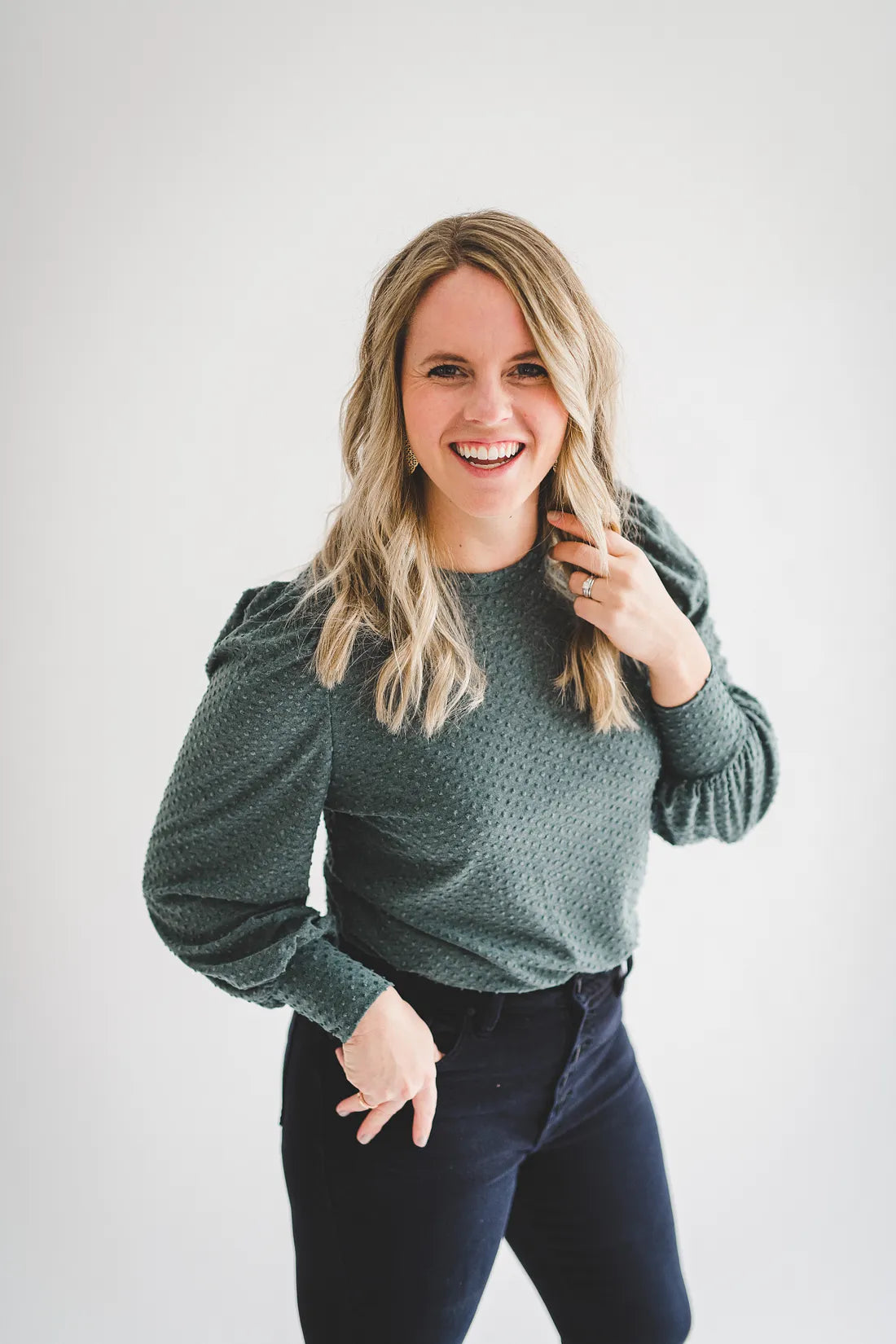 Women In Wellness: Alexa Schirm Of The Living Well On The Five Lifestyle Tweaks That Will Help Support People’s Journey Towards Better Wellbeing