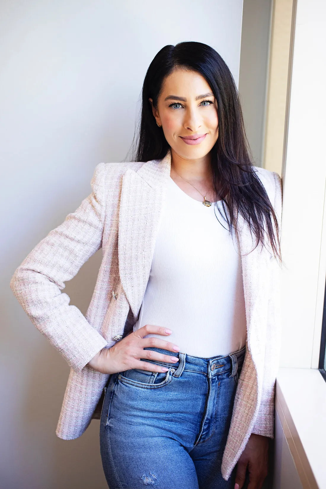 Women In Wellness: Natalie Jambazian Of Sherman Oaks Therapy On The Five Lifestyle Tweaks That Will Help Support People’s Journey Towards Better Wellbeing