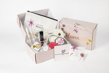 Load image into Gallery viewer, Bridal shower gift, Bridesmaids gift box, Natural spa gift set
