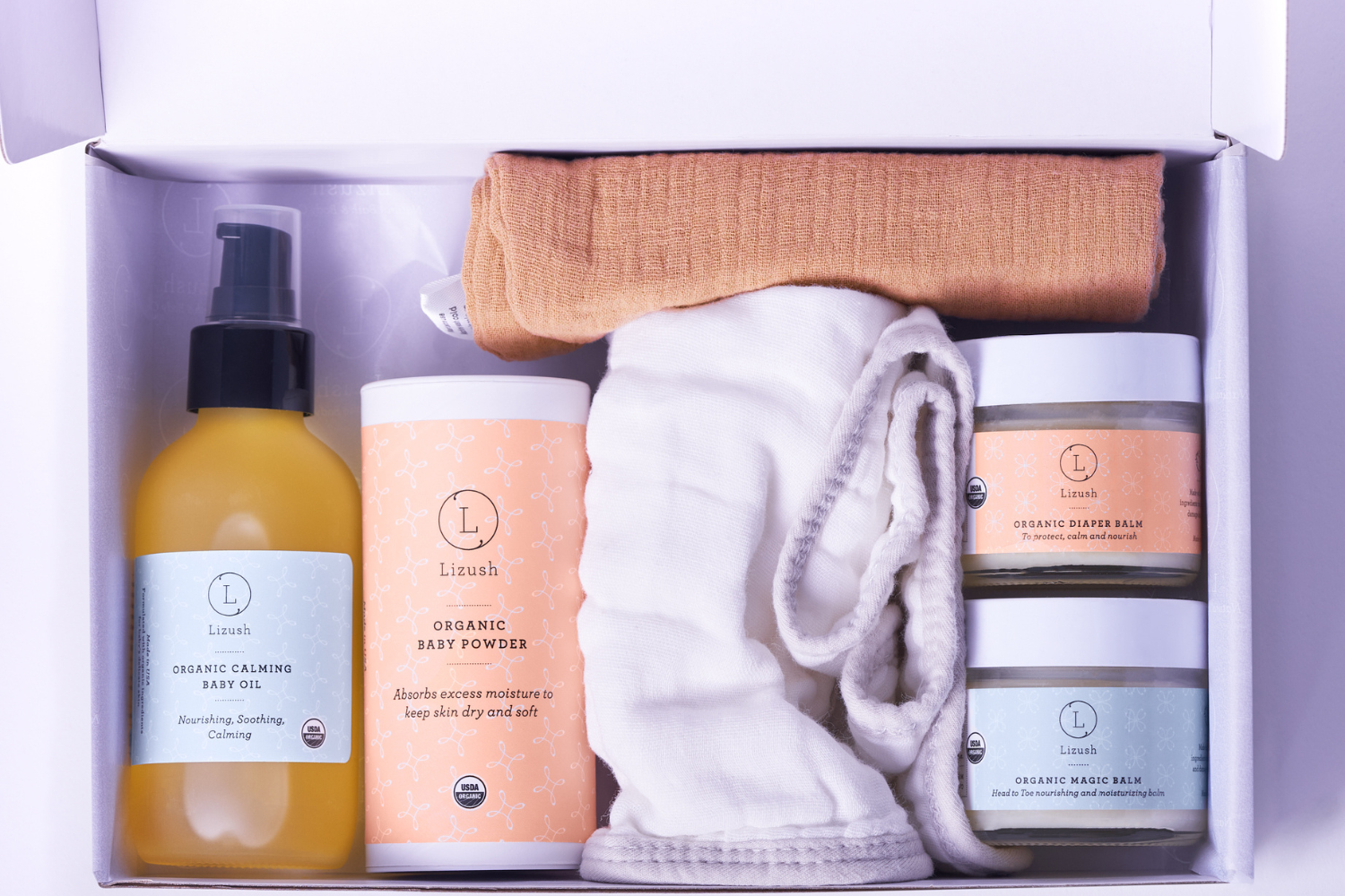 new baby born gift with ORGANIC gift box filled with rich organic products.